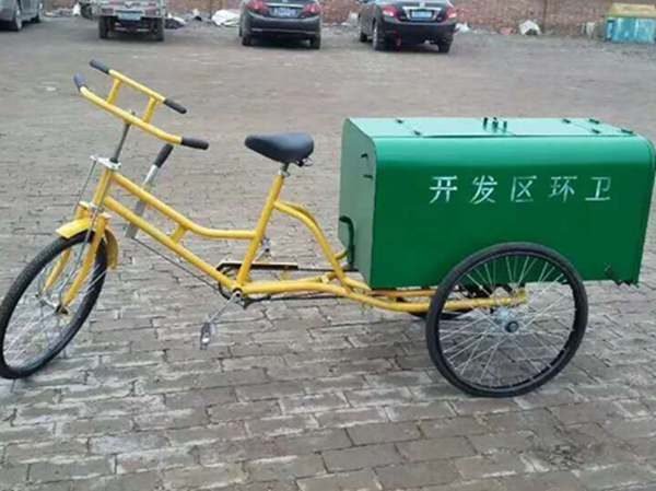 环卫三轮车